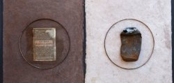 Simbiosi 160x80, carta a mano, ferro corroso e libro2019